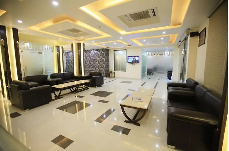 Neo Classic Hotel Chandigarh
